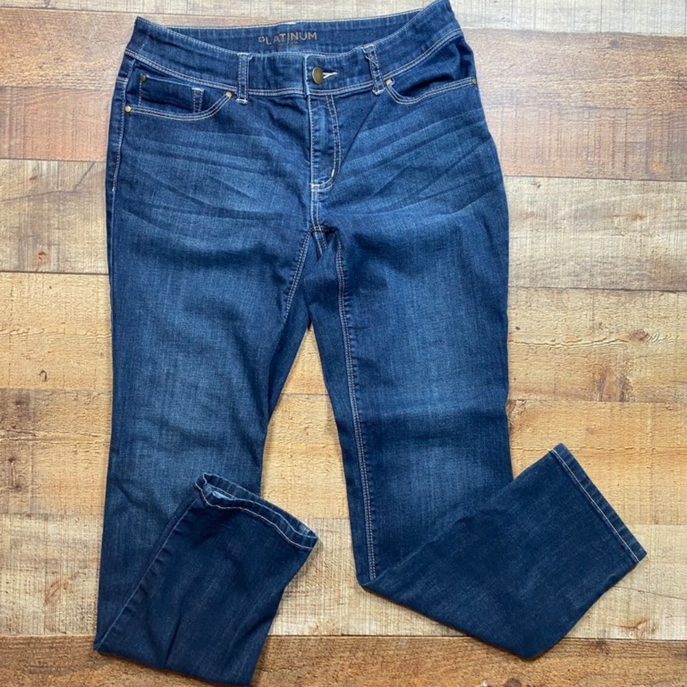 Women's Chico's Platinum Straight Leg Jeans size 2 (Chico's 00